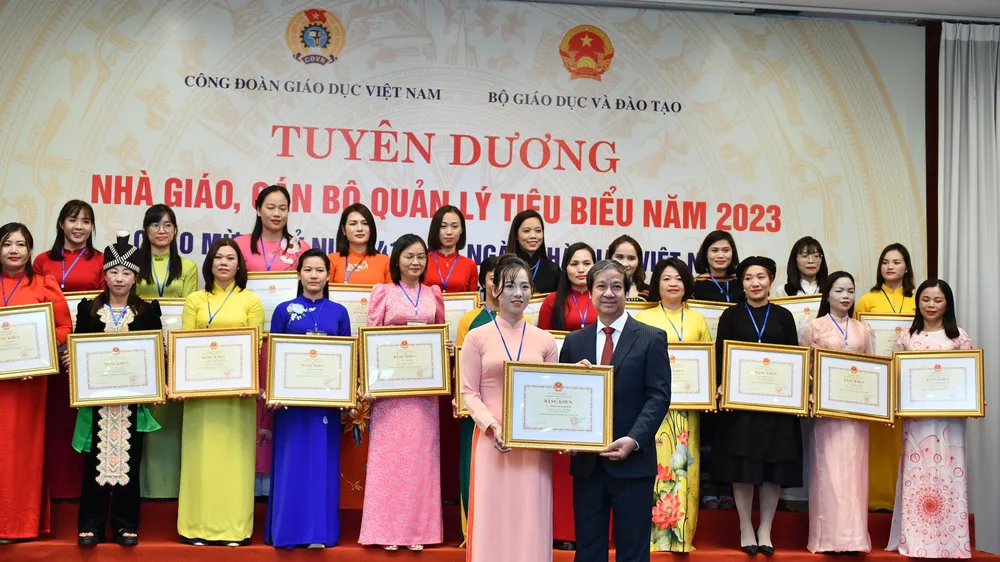 Tuyên dương 200 nhà giáo, cán bộ quản lý tiêu biểu năm 2023