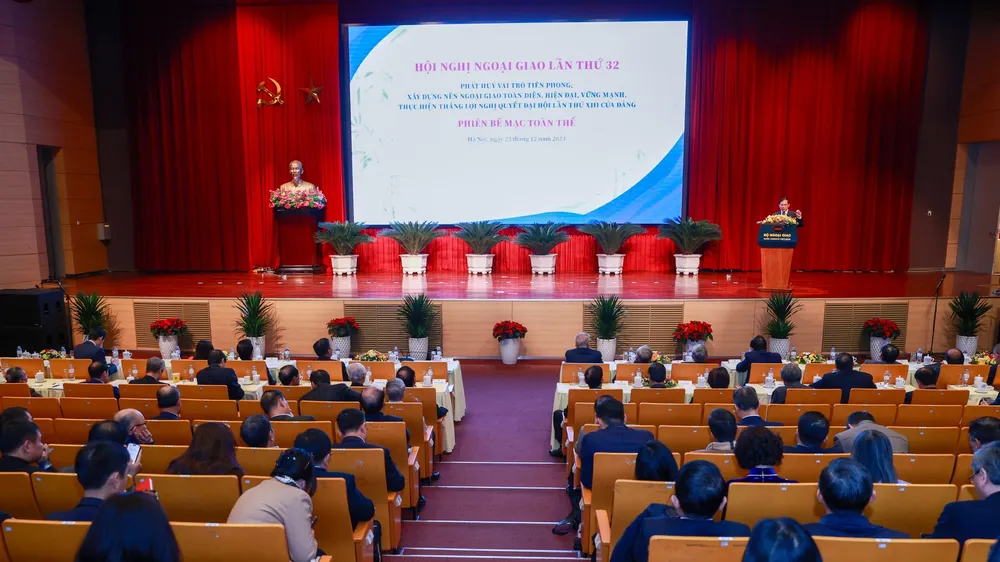 Hội nghị Ngoại giao lần 32. Ảnh: VIẾT CHUNG