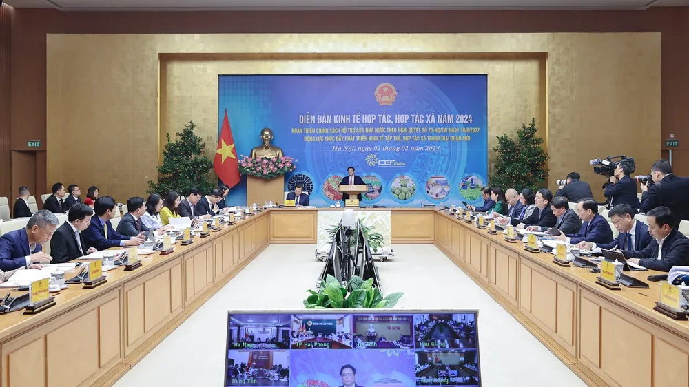 Thủ tướng Phạm Minh Chính chủ trì và phát biểu tại Diễn đàn Kinh tế hợp tác, hợp tác xã năm 2024. Ảnh: VIẾT CHUNG