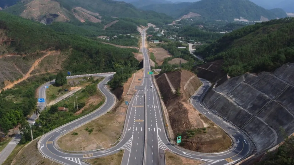 Quốc hội đã có nghị quyết thí điểm một số chính sách đặc thù về đầu tư xây dựng công trình đường bộ