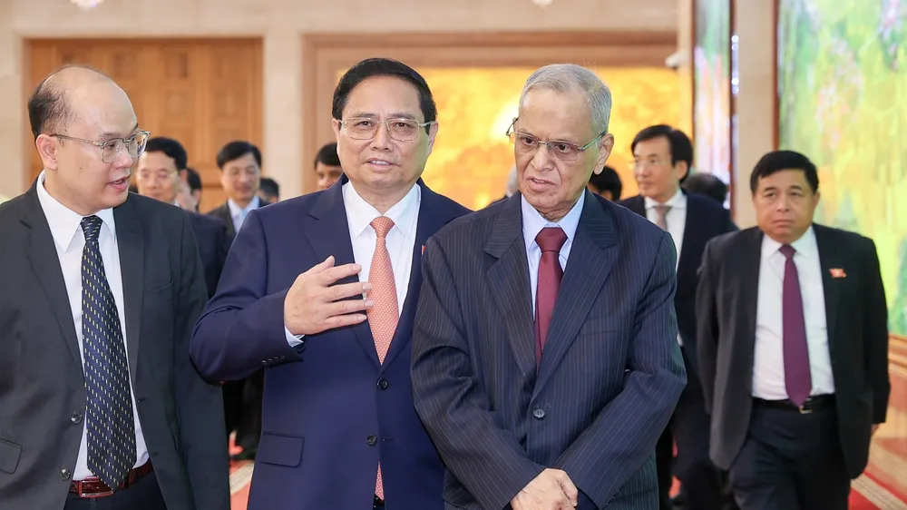 Thủ tướng Phạm Minh Chính tiếp tỷ phú sáng lập Tập đoàn Infosys (Ấn Độ)