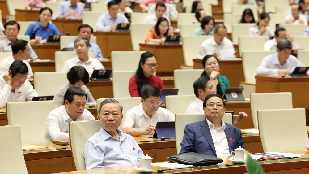 Các đại biểu dự thảo luận sáng 29-5. Ảnh: QUANG PHÚC
