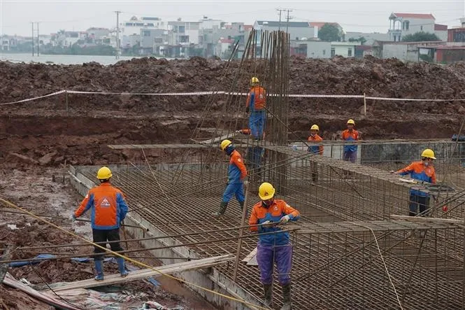 Công trường thi công Dự án đường dây 500kV mạch 3