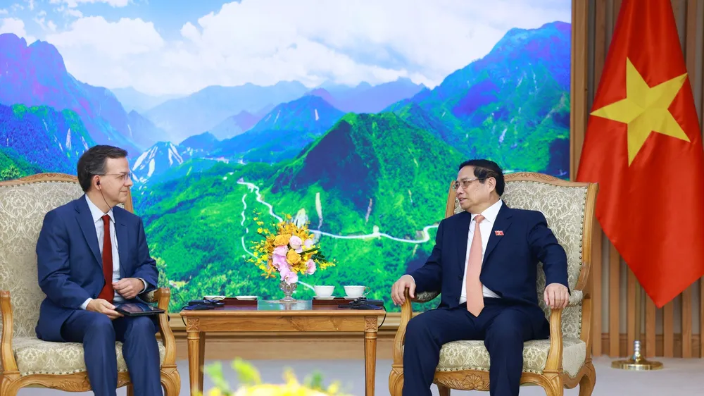 Thủ tướng Phạm Minh Chính tiếp Đoàn cán bộ Quỹ Tiền tệ Quốc tế (IMF) do ông Paulo Medas làm trưởng đoàn, chiều 21-6. Ảnh: VIẾT CHUNG 