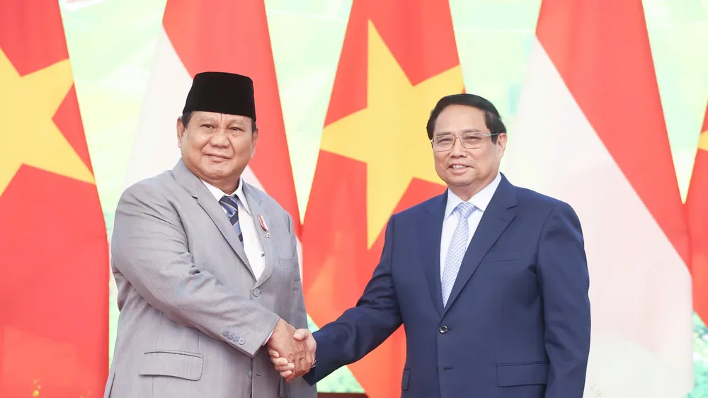 Thủ tướng Phạm Minh Chính hội kiến Tổng thống đắc cử Cộng hòa Indonesia Prabowo Subianto, sáng 14-9. Ảnh: VIẾT CHUNG