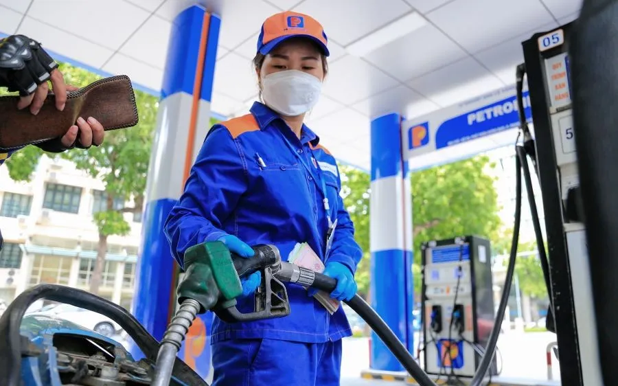 Thủ tướng chỉ đạo xử lý nghiêm các trường hợp vi phạm không thực hiện hóa đơn điện tử
