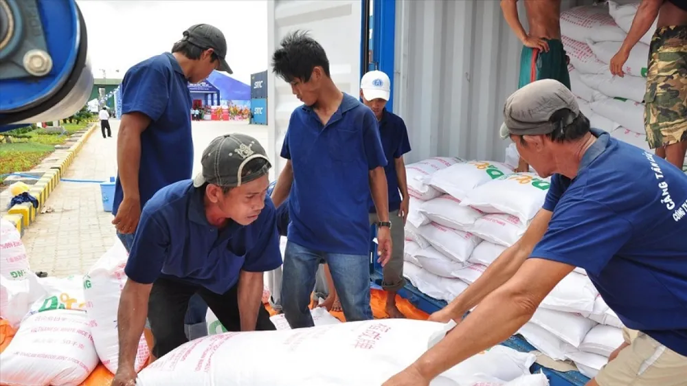 Hỗ trợ gạo cho 7 địa phương dịp Tết Nguyên đán và giáp hạt