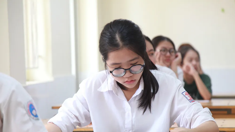 Hà Nội bỏ nhân điểm hệ số 2 môn Văn, Toán trong tuyển sinh vào lớp 10
