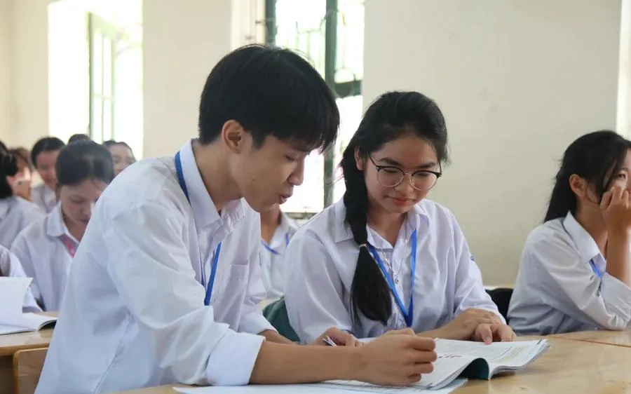 Hà Nội tổ chức thi khảo sát học sinh lớp 11, 12