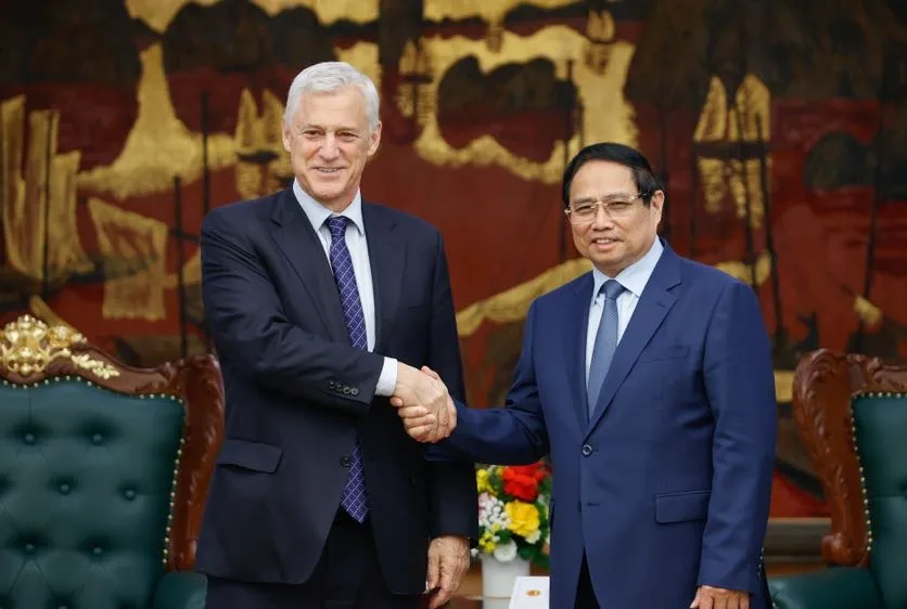 Thủ tướng Phạm Minh Chính tiếp ông Bill Winters, Tổng Giám đốc Tập đoàn Standard Chartered
