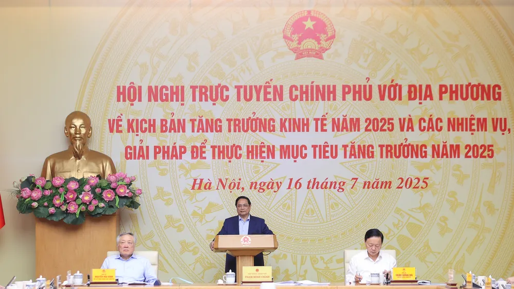Thủ tướng Phạm Minh Chính chủ trì hội nghị trực tuyến Chính phủ với địa phương về kịch bản tăng trưởng kinh tế năm 2025 và các nhiệm vụ, giải pháp để thực hiện mục tiêu tăng trưởng năm 2025
