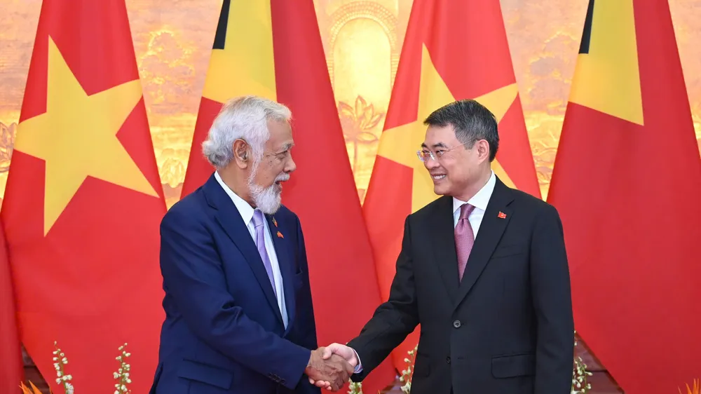 Thủ tướng Lê Minh Hưng và Thủ tướng Timor-Leste Kay Rala Xanana Gusmão. Ảnh: ĐỖ TRUNG