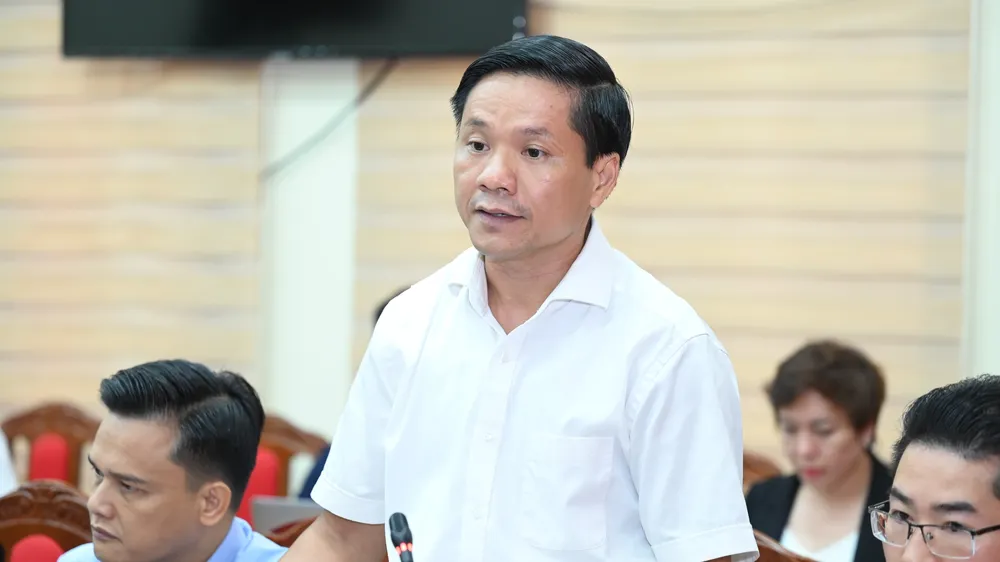 Ông Hoàng Minh Cảnh, Phó Giám đốc Sở GD-ĐT tỉnh Tuyên Quang, cho biết, Sở GD-ĐT tỉnh đề xuất cho thí sinh trường chuyên thi lại môn Toán. Ảnh: ĐỖ TRUNG