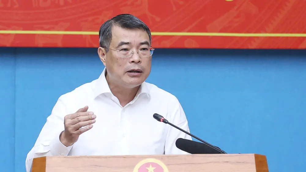 Thủ tướng Lê Minh Hưng phát biểu tại cuộc làm việc với Ban Thường vụ Tỉnh ủy Phú Thọ, chiều 14-7. Ảnh: VIẾT CHUNG