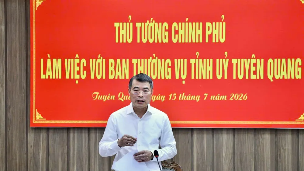 Thủ tướng Lê Minh Hưng làm việc với Ban Thường vụ Tỉnh ủy Tuyên Quang chiều 15-7. Ảnh: Thanh Hoa