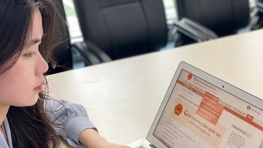 Thông tư quy định thủ tục công nhận văn bằng được xử lý hoàn toàn trực tuyến trên Cổng Dịch vụ công quốc gia. Ảnh: MOET