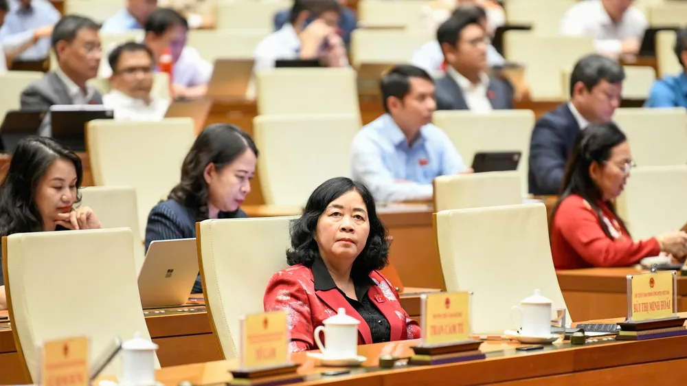 Các đại biểu dự phiên thảo luận. Ảnh: QUANG PHÚC