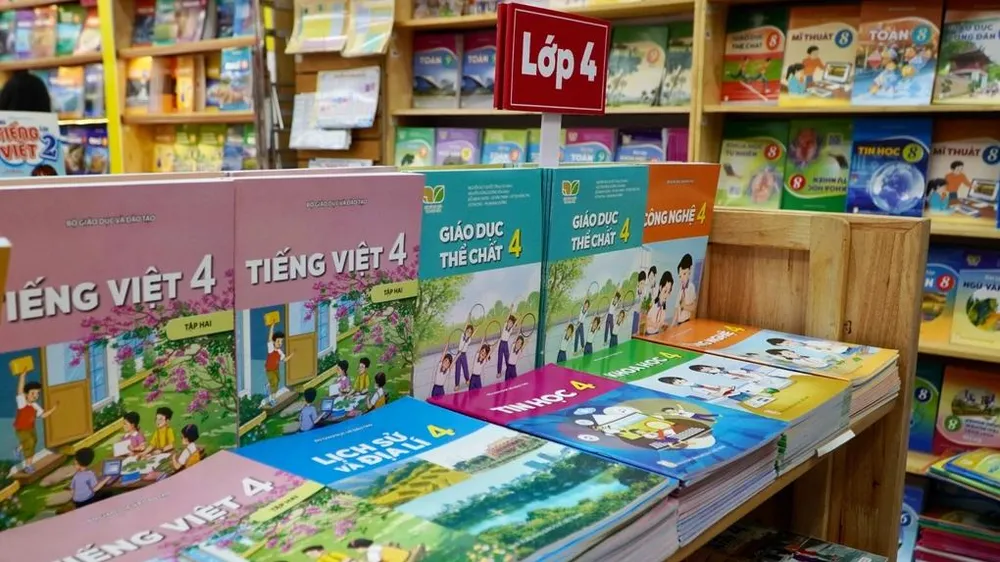 Các địa phương còn thiếu gần 4 triệu cuốn SGK. Ảnh: HẰNG THU