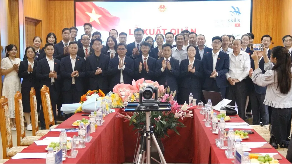 Lễ xuất quân Đoàn Việt Nam tham dự Kỳ thi kỹ năng nghề thế giới lần thứ 48, năm 2026. Ảnh: QUANG PHONG