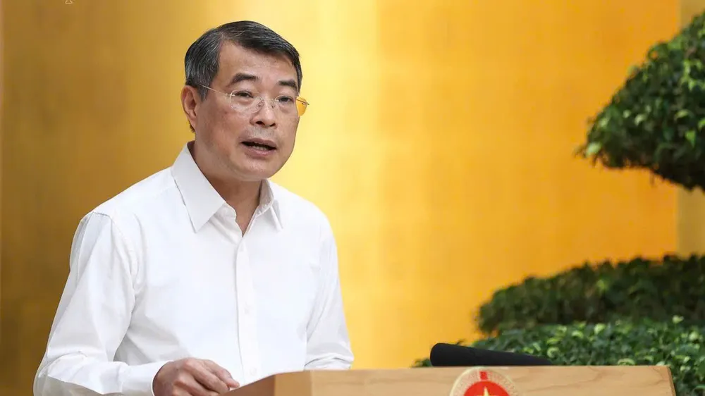 Thủ tướng Lê Minh Hưng phát biểu tại hội nghị, sáng 15-10. Ảnh: VIẾT CHUNG