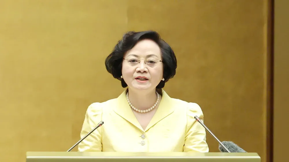 Phó Thủ tướng Phạm Thị Thanh Trà truyền đạt chuyên đề về thu hút, trọng dụng nhân tài. Ảnh: QUANG PHÚC