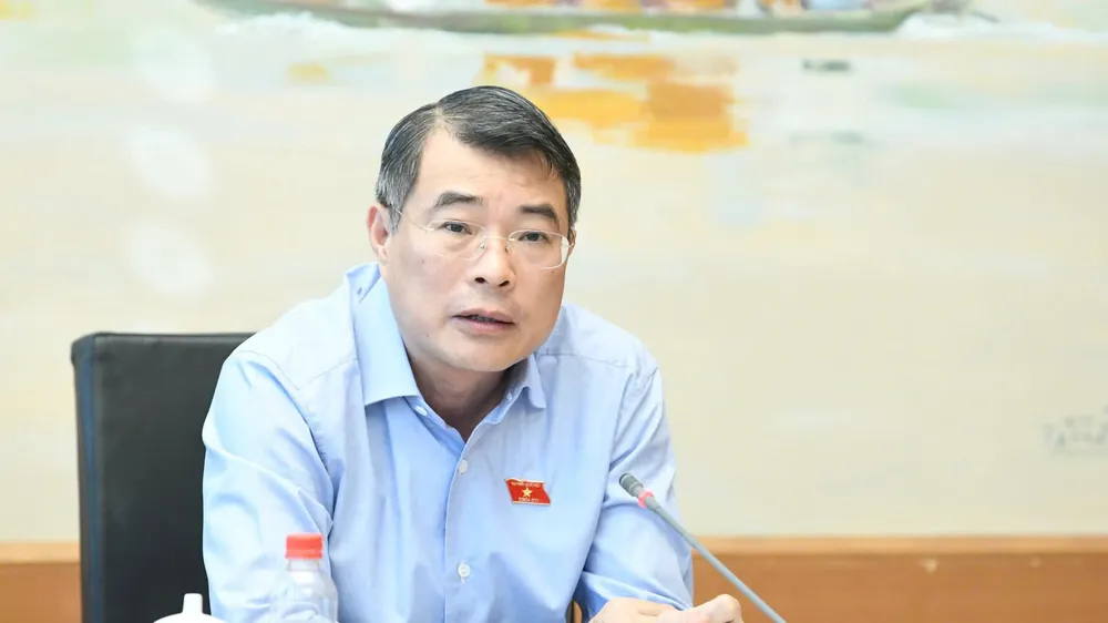 Thủ tướng Lê Minh Hưng phát biểu tại phiên thảo luận tổ đại biểu Quốc hội, chiều 24-10. Ảnh: VIẾT CHUNG