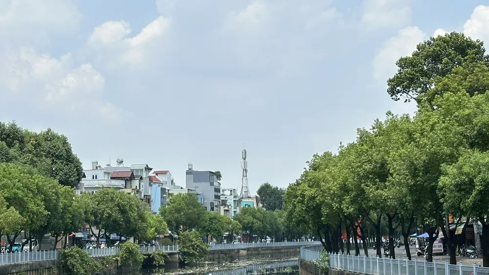 Kênh Nhiêu Lộc -Thị Nghè, thuộc quận Tân Bình, TPHCM. Ảnh: Thanh Hiền