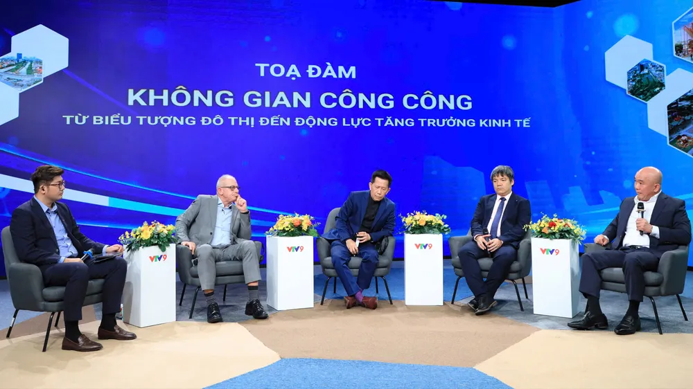 Tọa đàm “Không gian công cộng – Từ biểu tượng đô thị đến động lực tăng trưởng kinh tế”. Ảnh: TH