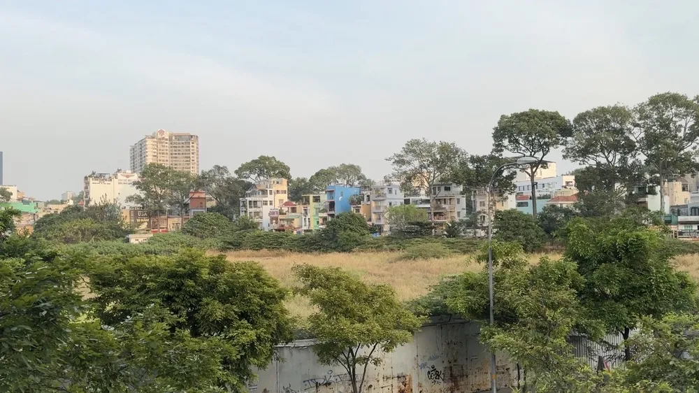 Hiện trạng tại khu đất số 152 Trần Phú. Ảnh: ĐÌNH DƯ