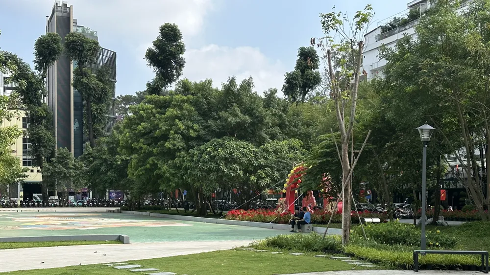 Công viên tại số 8 Võ Văn Tần, phường Xuân Hòa, TPHCM. Ảnh: THANH HIỀN
