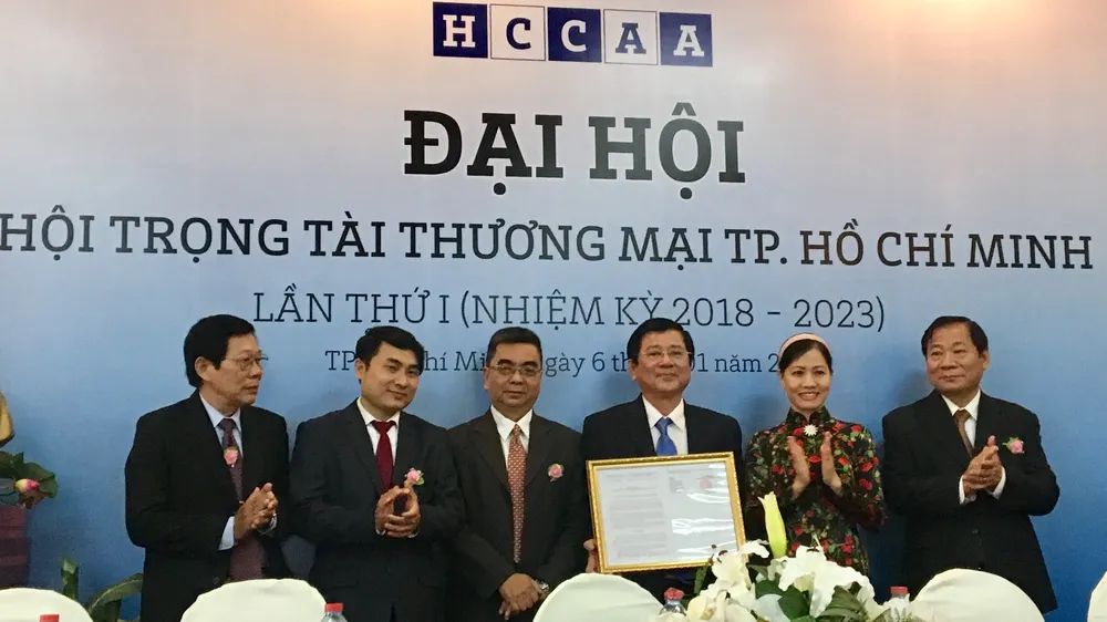 Ra mắt Hội Trọng tài thương mại TPHCM