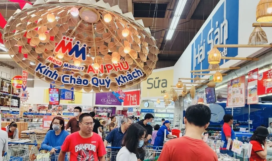 Nhiều mặt hàng đặc sản của Việt Nam được bày bán tại các siêu thị trong nước và quốc tế 