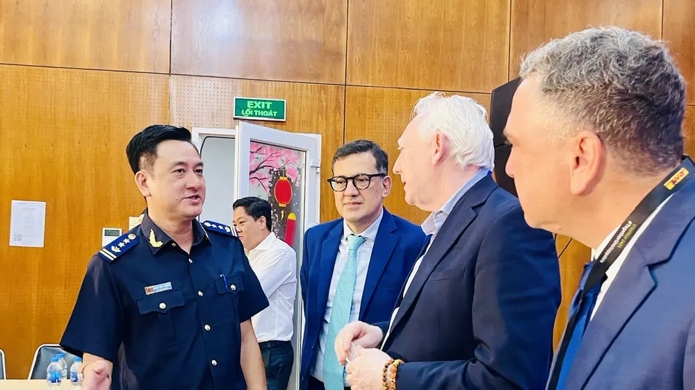 Tăng tốc, hiện đại thủ tục hải quan chuyển phát nhanh