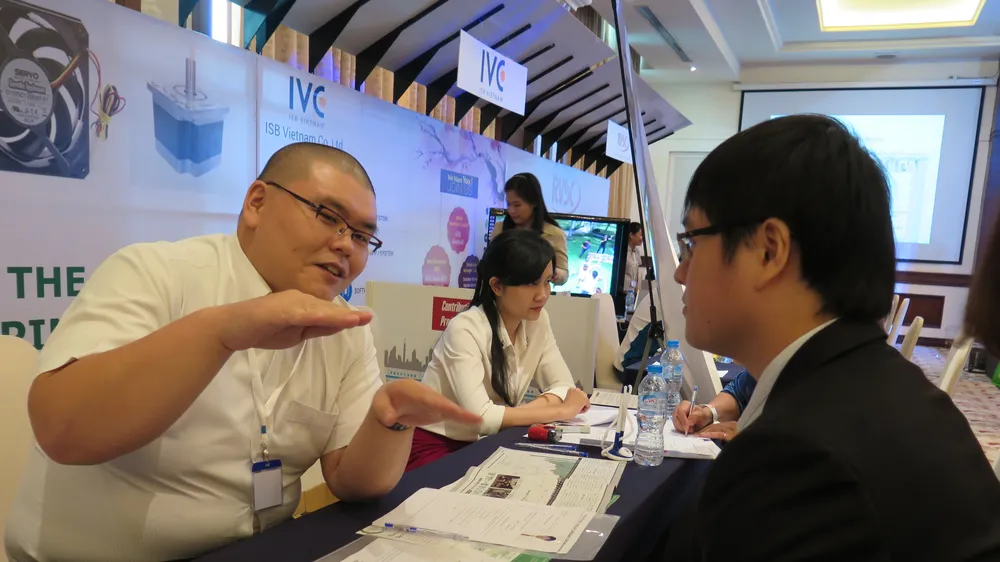 Quản lý doanh nghiệp hàng tiêu dùng lãnh lương gần 300 triệu đồng/người/tháng