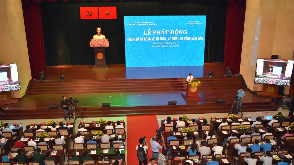 Bộ trưởng kêu gọi người lao động phản ánh hoặc rời bỏ nơi làm việc không an toàn