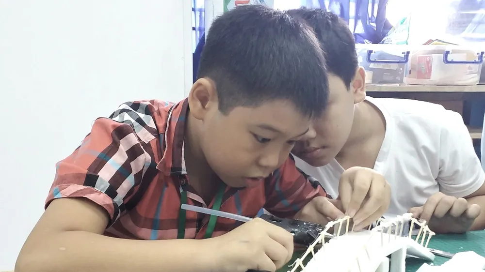 Trẻ em Làng SOS thiết kế TPHCM thông minh, thân thiện