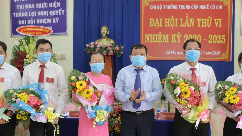 Chi bộ Trường Trung cấp nghề Củ Chi tổ chức Đại hội lần thứ VI