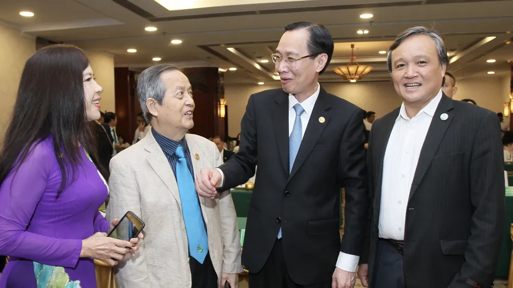 Kiều hối gửi về TPHCM đang tăng so với cùng kỳ