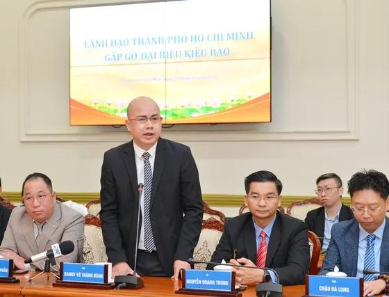 Kêu gọi kiều bào hiến kế giúp TPHCM chống dịch Covid-19