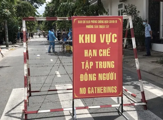 Những ai, cơ quan nào được hoạt động khi TPHCM “siết” Chỉ thị 16?