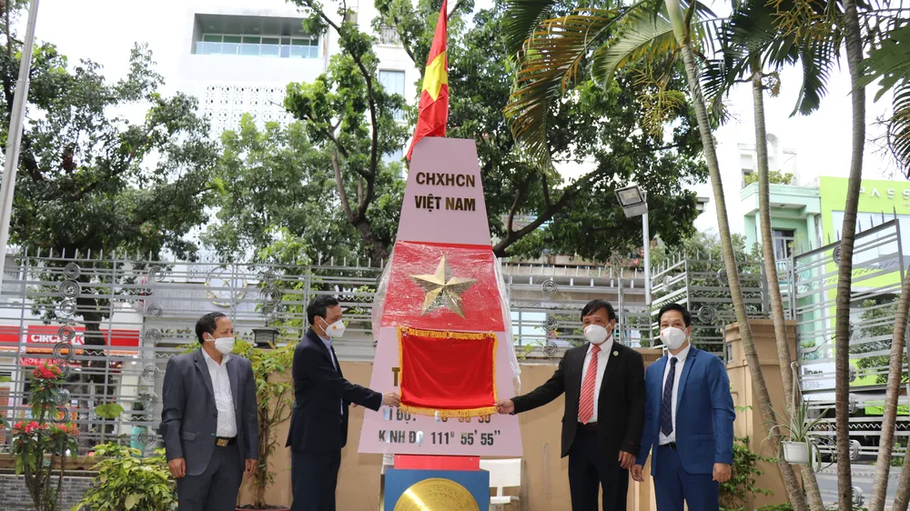 Khánh thành mô hình cột mốc chủ quyền biển đảo tại TPHCM ​