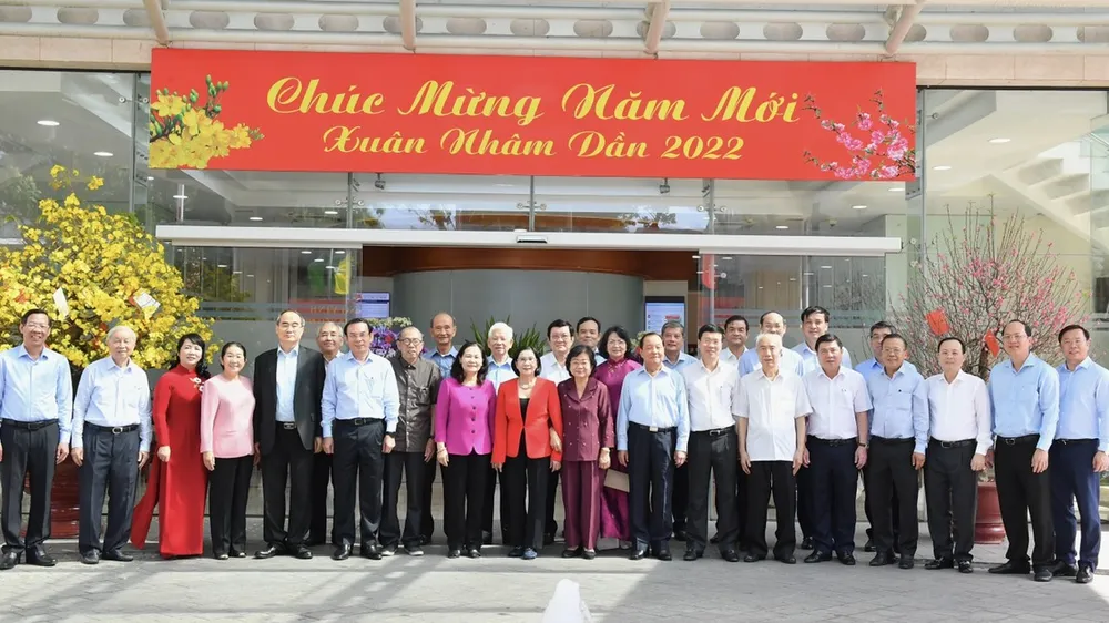 Thường trực Thành ủy TPHCM gặp mặt đầu xuân cán bộ cao cấp nghỉ hưu