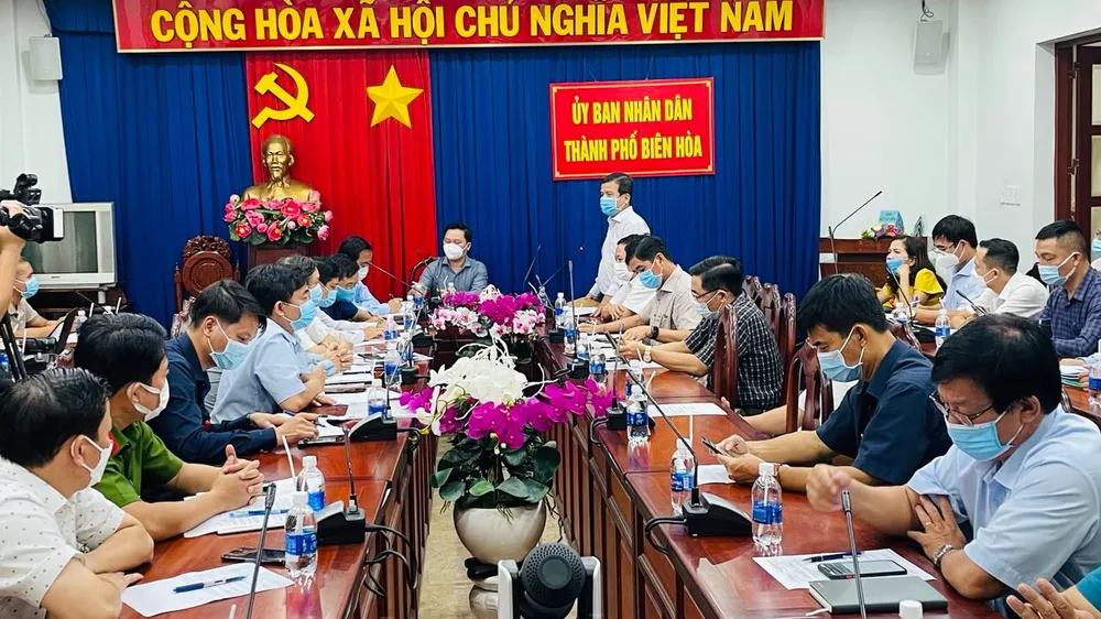 Một người ở KCN Amata có nguy cơ mắc Covid-19, Biên Hòa họp khẩn