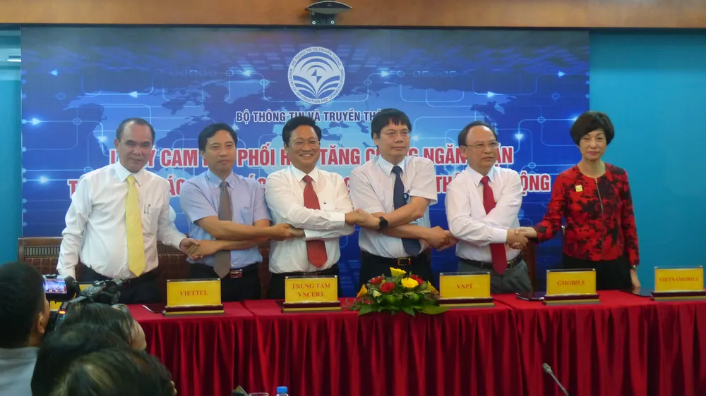 5 nhà mạng ký bản cam kết cam kết phối hợp tăng cưòng ngăn chặn tin nhắn rác