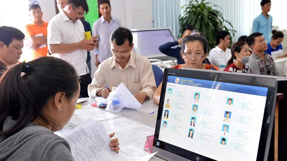 Bộ Chính trị ban hành quy định về chế độ kiểm tra, giám sát công tác cán bộ