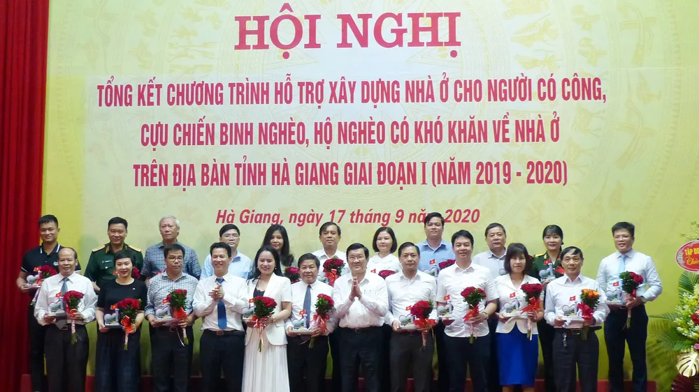 Gần 4.000 căn nhà mới cho người có công, cựu chiến binh, hộ nghèo ở tỉnh Hà Giang