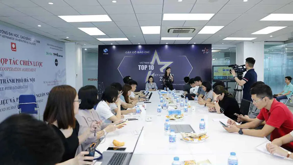 Phát động Chương trình TOP 10 Doanh nghiệp CNTT Việt Nam 2021