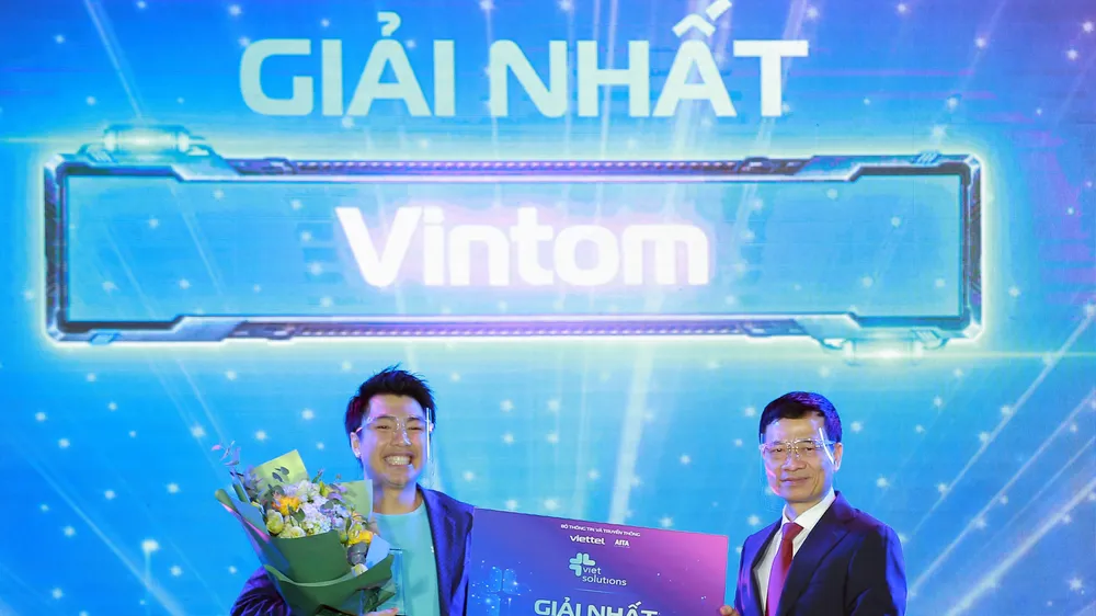 Trao giải cuộc thi Viet Solutions 2021