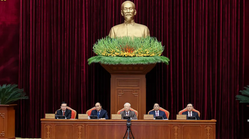 Tổng Bí thư Nguyễn Phú Trọng và các đồng chí lãnh đạo Đảng, Nhà nước đến dự hội nghị tại điểm cầu chính trụ sở Trung ương Đảng ở Hà Nội. Ảnh: VIẾT CHUNG