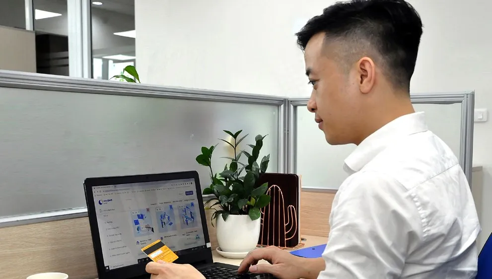 Dễ dàng và tiết kiệm khi đăng ký các dịch vụ chuyển đổi số qua nền tảng oneSME